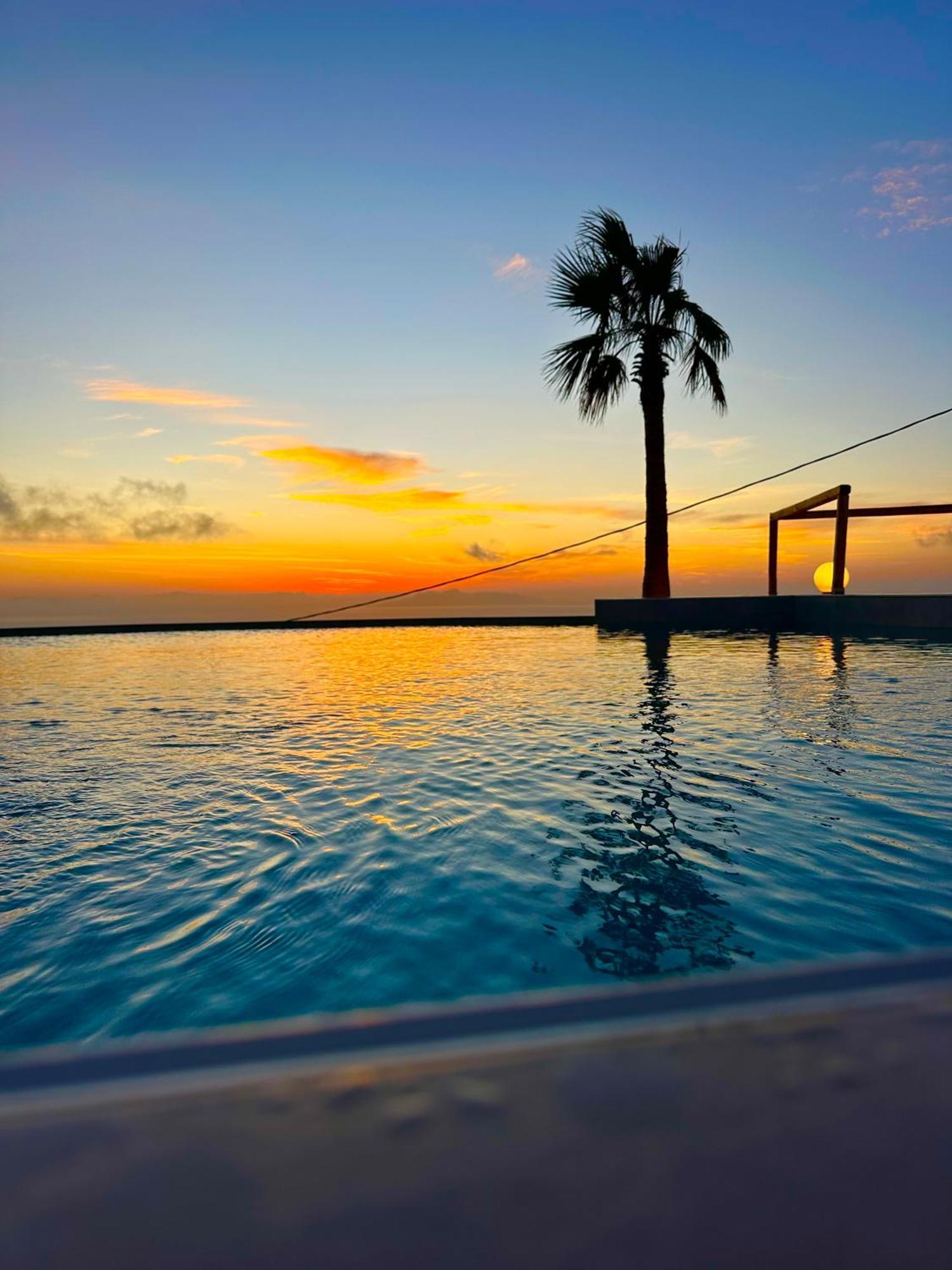Leon Luxury Suites Imerovigli  Exterior foto